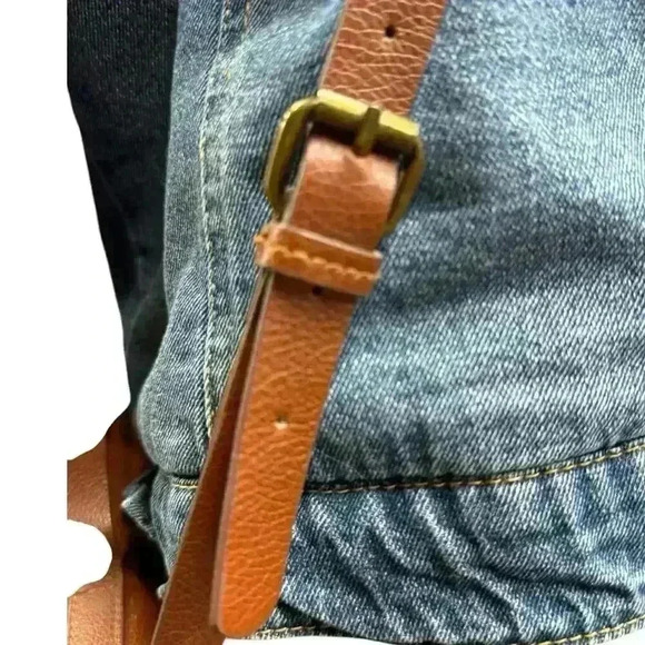 DIVIDED Faux Leather Crossbody Messenger Bag Multi Compartment and Pockets - Picture 10 of 14